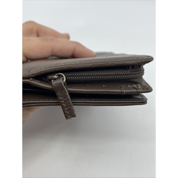 Guang Tong Brown Leather Bifold Wallet with Change Pocket Slots Never Been Used‎ - Picture 3 of 9